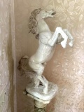 28 in ceramic horse