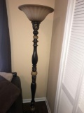 Glass shade pole lamp -apartment