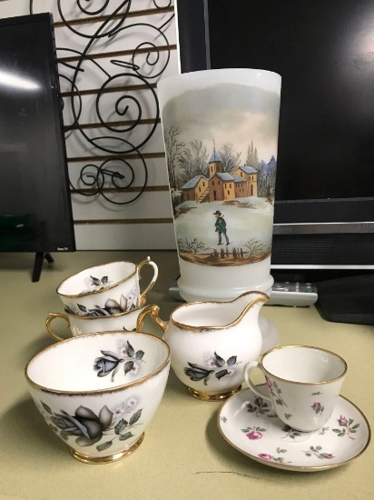 cup/saucer/creamer/sugar/vase
