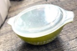 Pyrex mixing bowl with lid