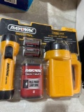 Rayovac industrial combo pak 2D tool lite & 6volt work lite new