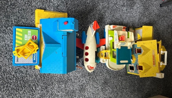 4- vintage fisher price toys