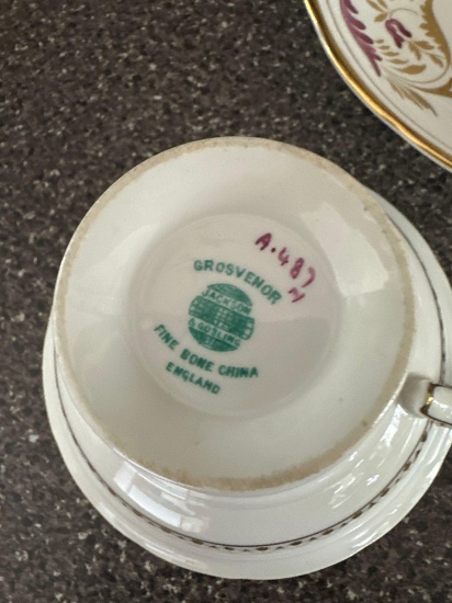 6- cup & saucers