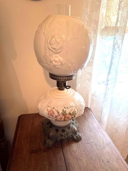 Fenton Gone With The Wind Lamp B1