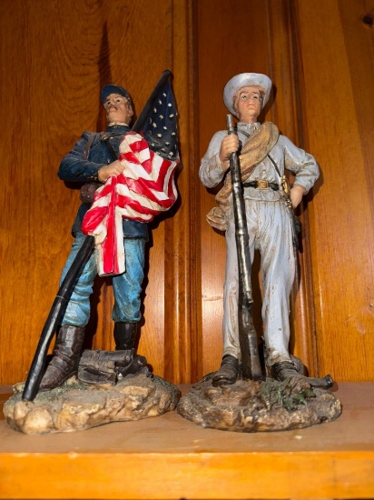2- Soldiers Figures B2