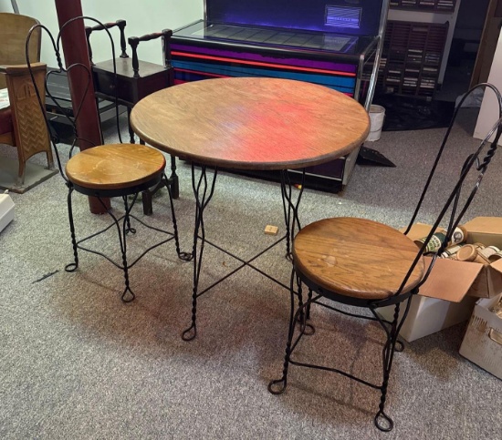 Vintage Ice Cream Table and 2 Chairs Basement