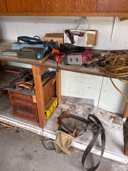 Tool lot Skil Saw and moreGarage
