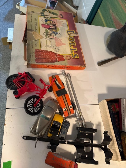 basement small lot assorted toys