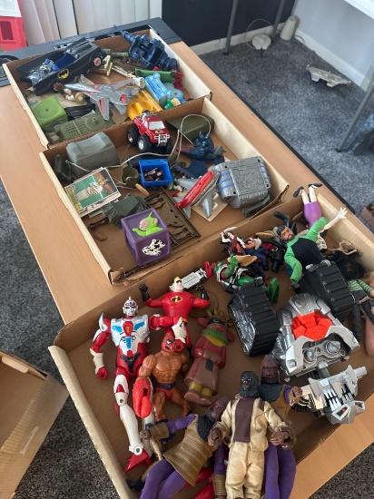 3- vintage mega figures/vehicles/action figures