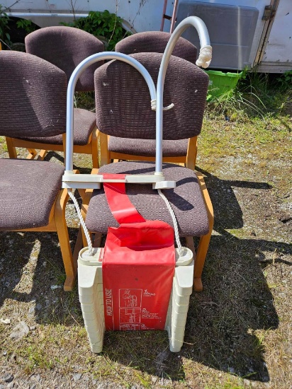 Emergency exit ladder