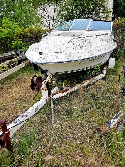 17 foot boat for parts with good trailer