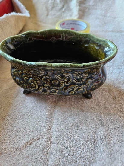 7 inch hull vase