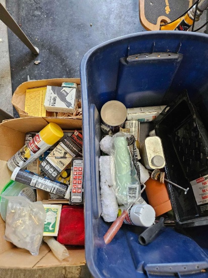 Miscellaneous lot including paint supplies