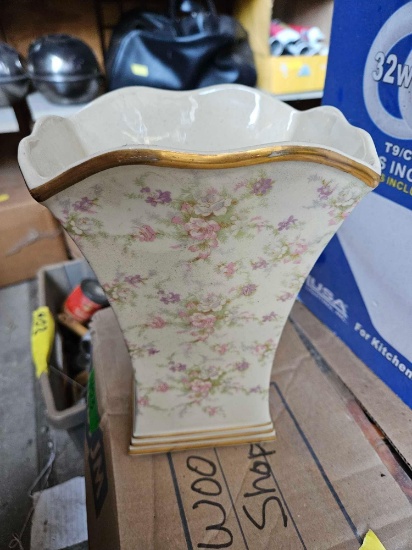 10 inch vase