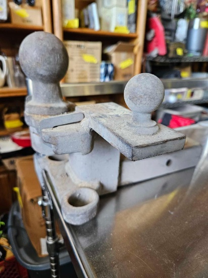 Hitch receiver
