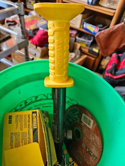 dewalt driver