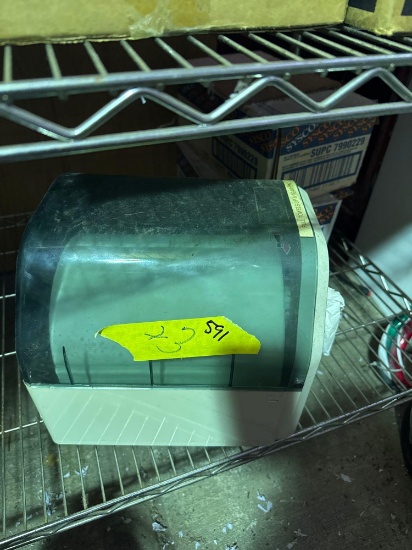 paper towel dispenser
