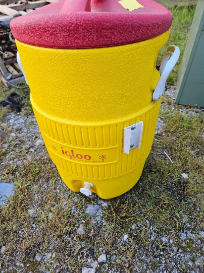 igloo drink cooler