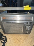 Sony tv-weather fm/am 3- band radio