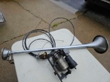 36 inch Air horn with compressor