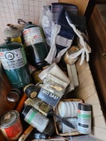 miscellaneous lot including work gloves