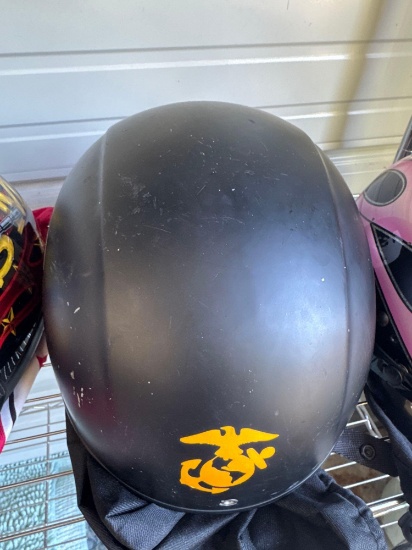 Motorcycle helmet