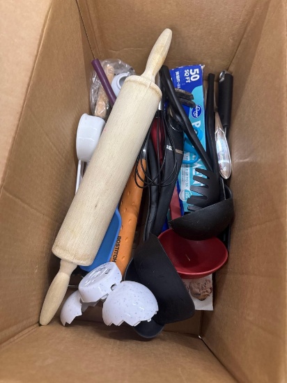 Kitchen Utensils lot