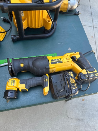 Dewalt work light/ variable speed reciprocating saw with 1- 20 volt battery/charger