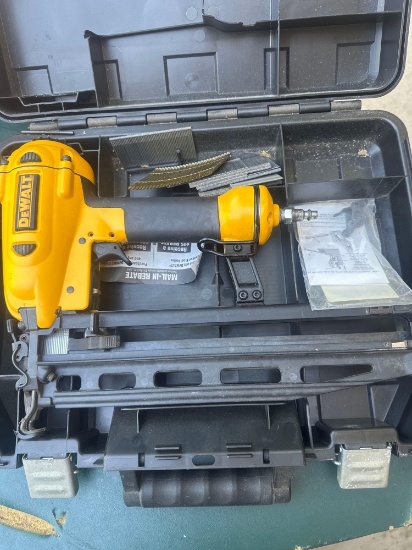 Dewalt air nail gun in case