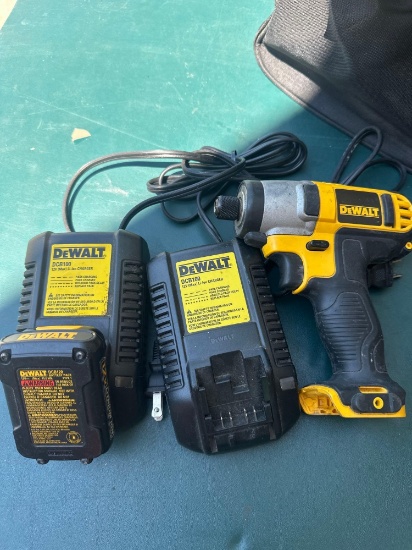 DeWALT 12 volt impact drill with battery /2- 12volt chargers