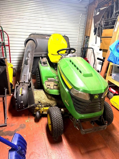 John Deere x590 Lawnmower with Bagger low hours