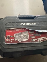 Husky mechanics tool set