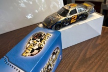 Rusty Wallace 2 Announcement car 1/24 scale 2004 Intrepid 1 of 504