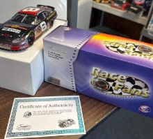 Action Dale Earnhardt JR. 8 Budweiser/ Dave Matthews Band 2004 Monte Carlo 1/24 scale