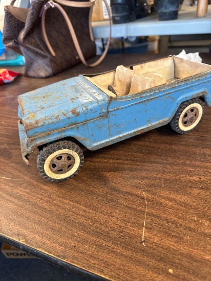 Vintage Tonka Jeep for parts