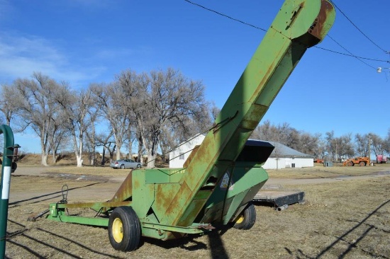 JD 300 Corn Picker w/343 3R30 Corn Head