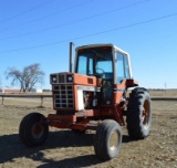 1984 IH 1086 Tractor