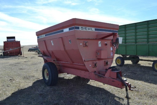 Gehl 7285 Feed Wagon, PT, Scale, 4 Augers, Sn6266