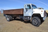 1988 Intl. S1800 truck,