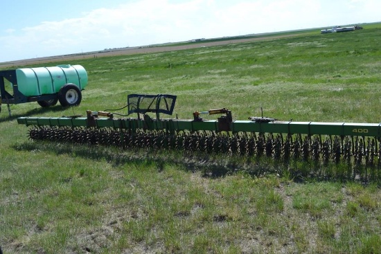 JD 400 30’ Rotary Hoe, folding, hoe bit ext.