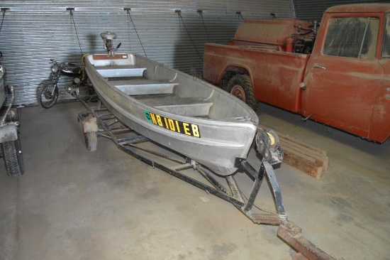 1946 12 ft. Alumacraft Boat, Nice