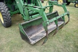 JD 840 Loader, Joystick, Bucket & Grapple