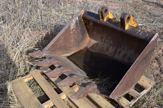 John Deere Backhoe Bucket