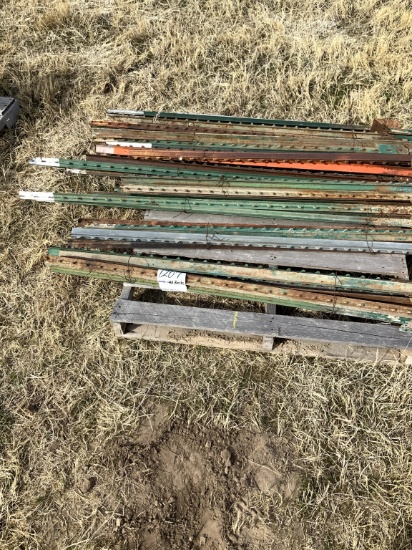 Approx. 40 Steel T Posts