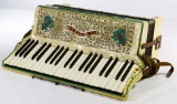 Leander Deluxe Accordion