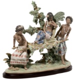 Lladro #1496 'Hawaiian Festival' Figurine