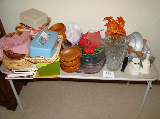 TABLE LOT KITCHEN COOK BOOKS AND MISC KITCHEN ITEMS