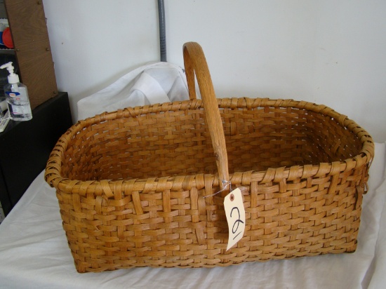 SPLIT OAK BASKET LARGE 18 X 31 INCHES, HANDLE WIDTH 1 1/2 INCHES, EXCELLENT