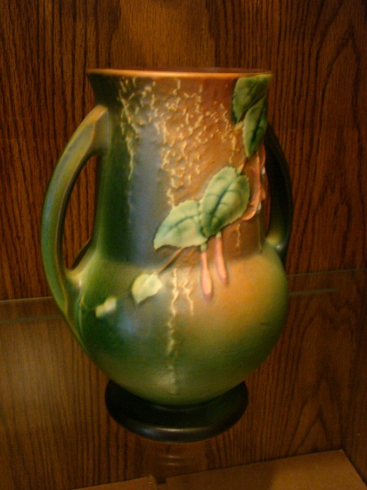 ROSEVILLE VASE