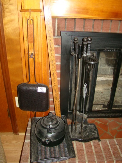 LOT WITH FIREPLACE TOOLS